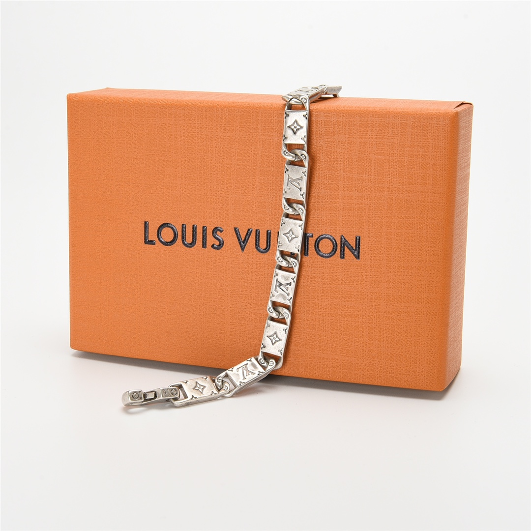 200 LouisVuitton/路易威登 Monogram Tied Up 手链