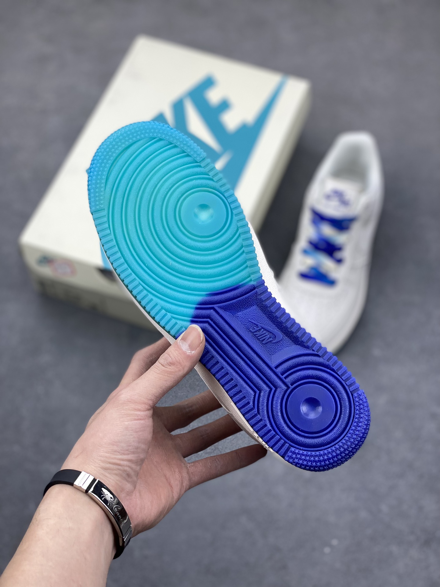 Nike Air Force 1 Low '07 'New Orleans Hornets' Limited Edition Sneakers 7 i1680549514 4717 5