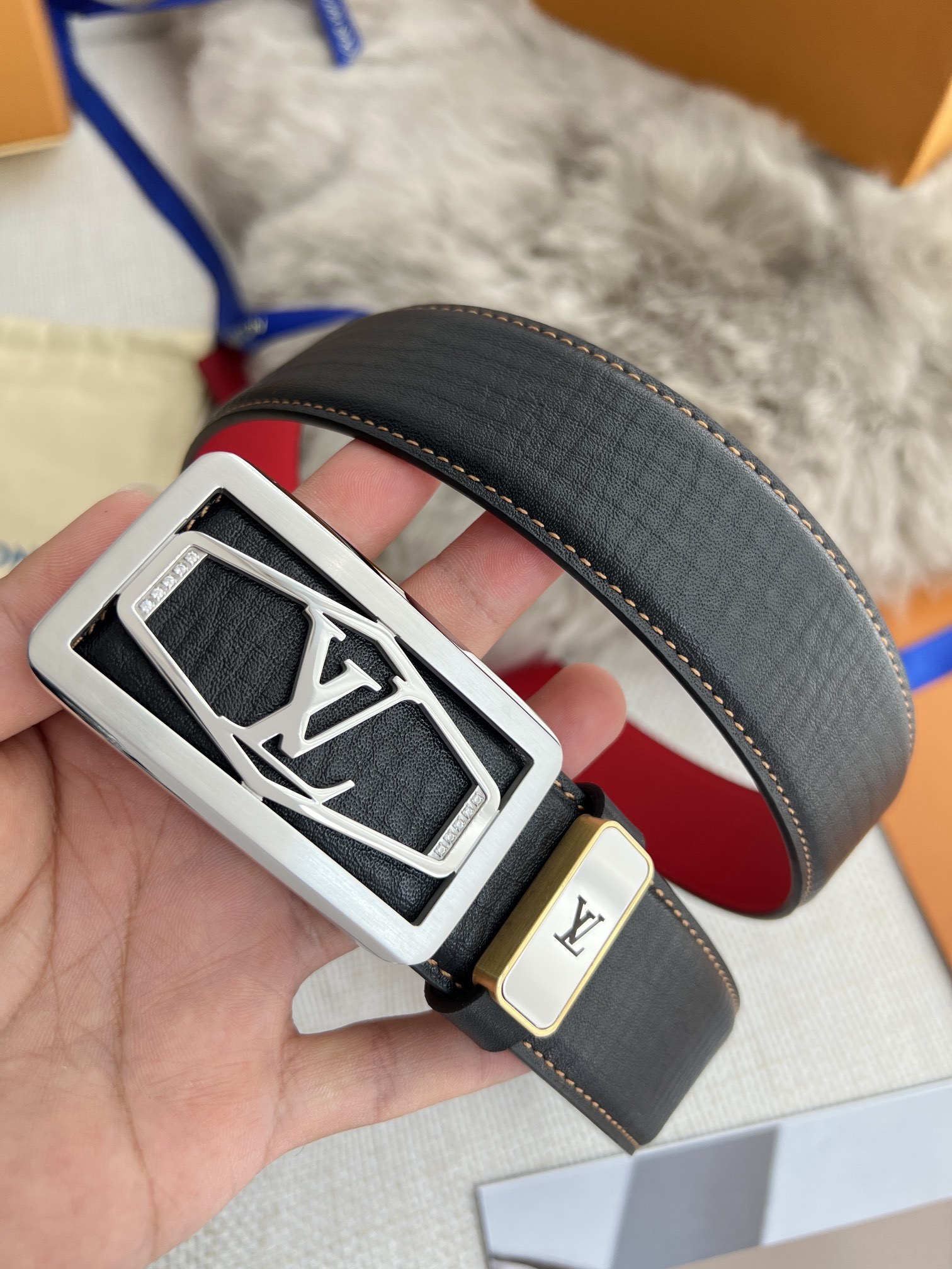 品名LV..路易..威登️腰带皮带原