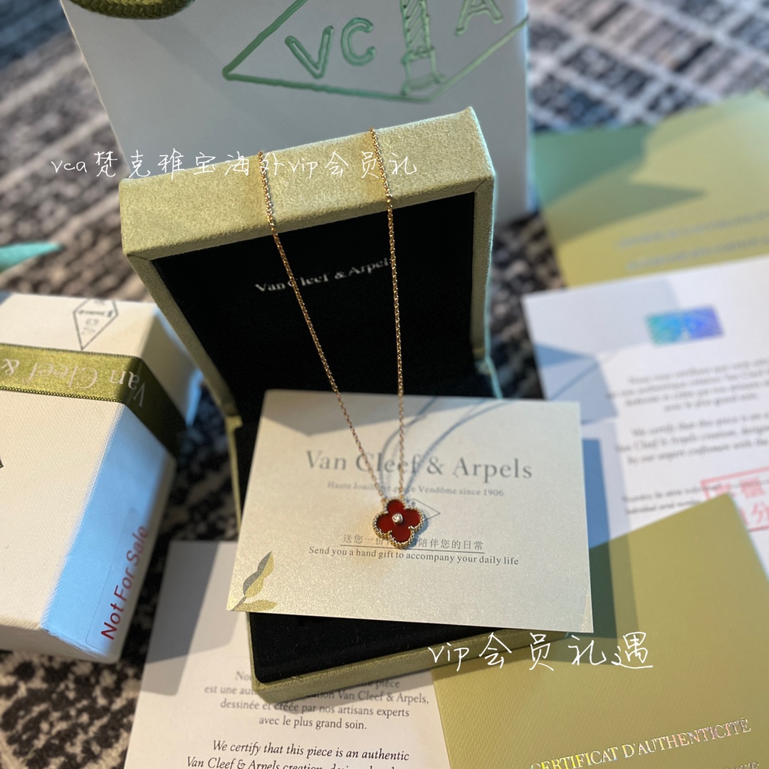 Van Cleef & Arpels vca梵克雅宝会员礼