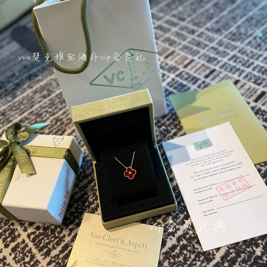 Van Cleef & Arpels vca梵克雅宝会员礼