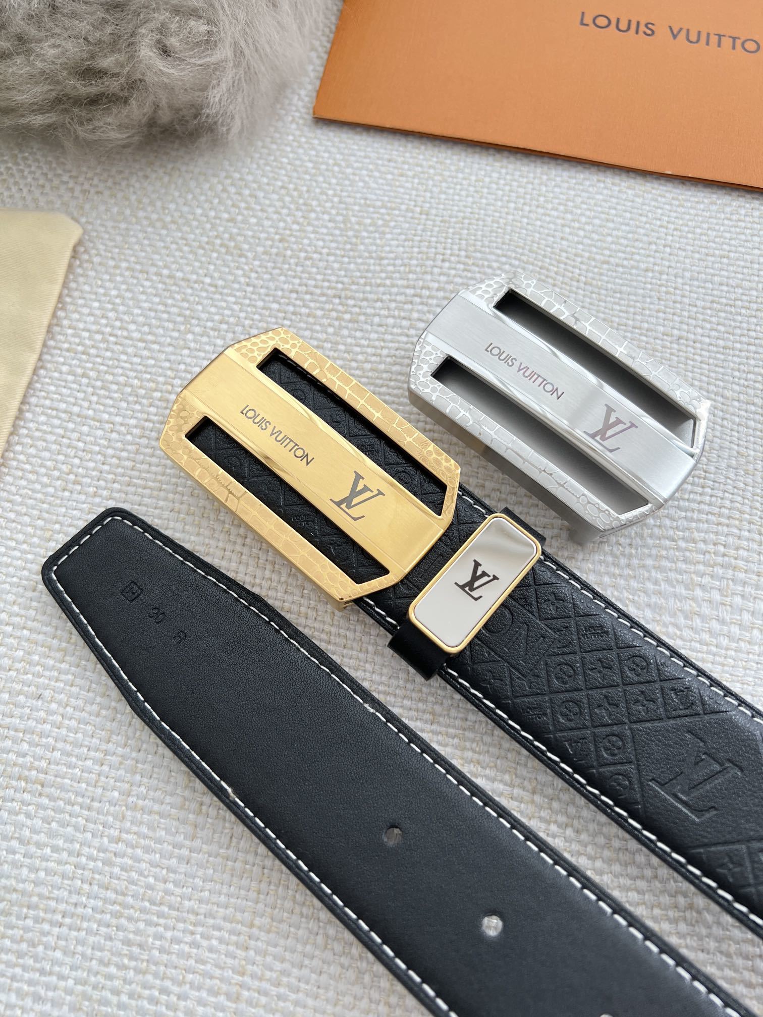 品名LV..路易..威登️腰带皮带原
