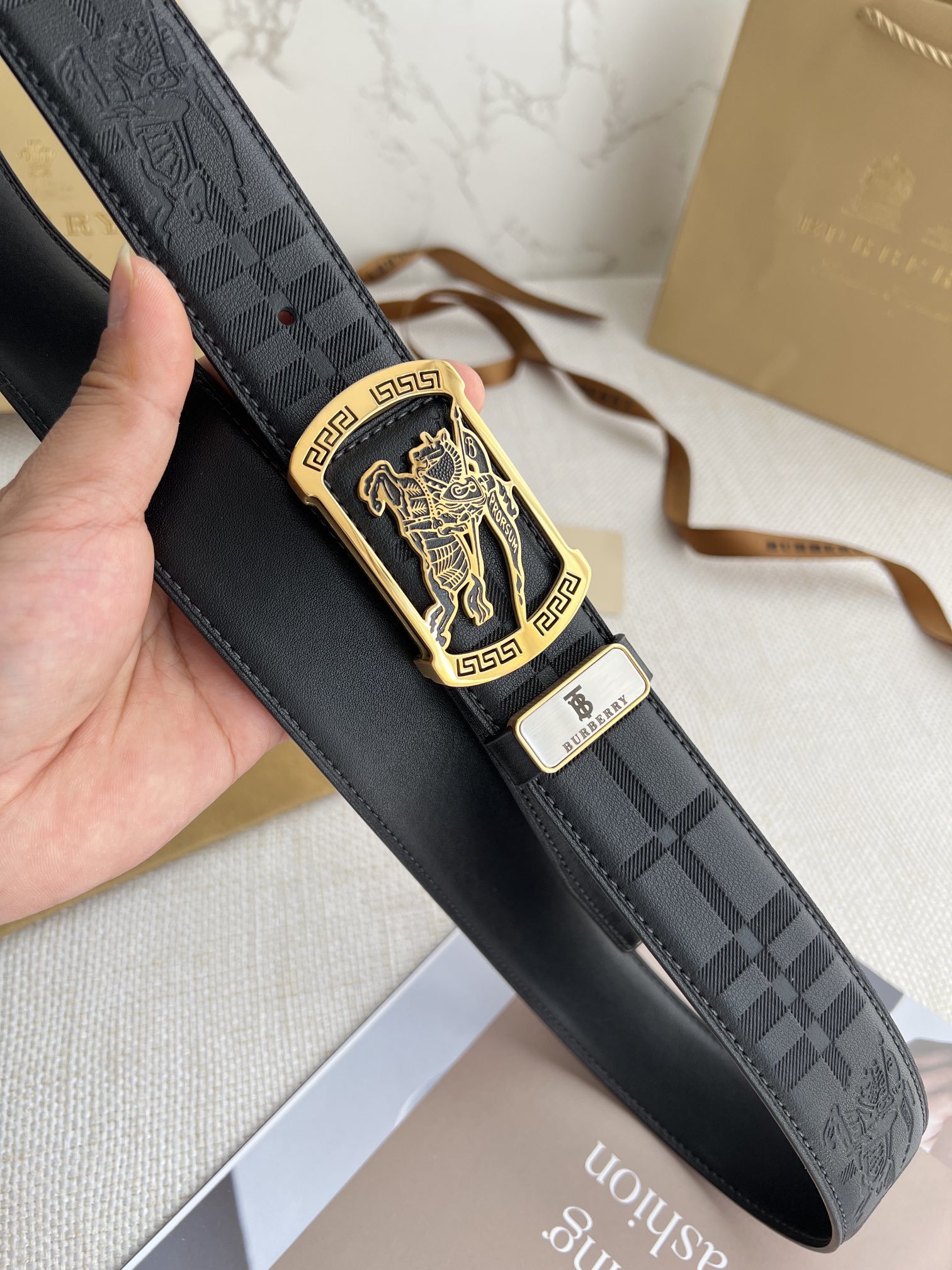 品名巴宝莉.Burberry️腰带皮