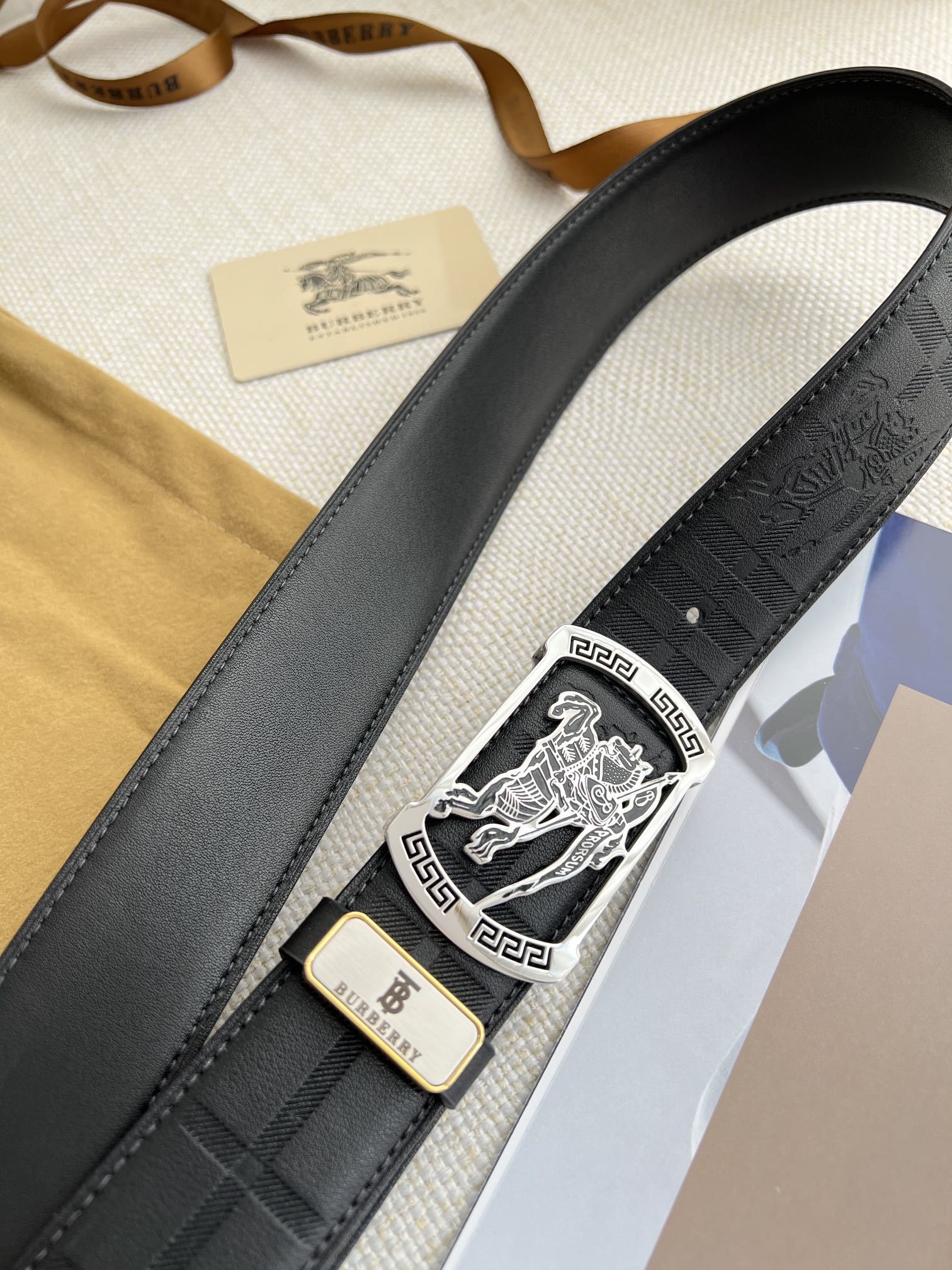 品名巴宝莉.Burberry️腰带皮