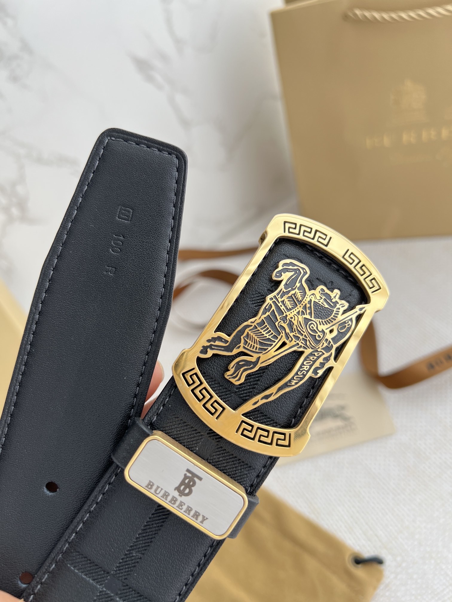 品名巴宝莉.Burberry️腰带皮