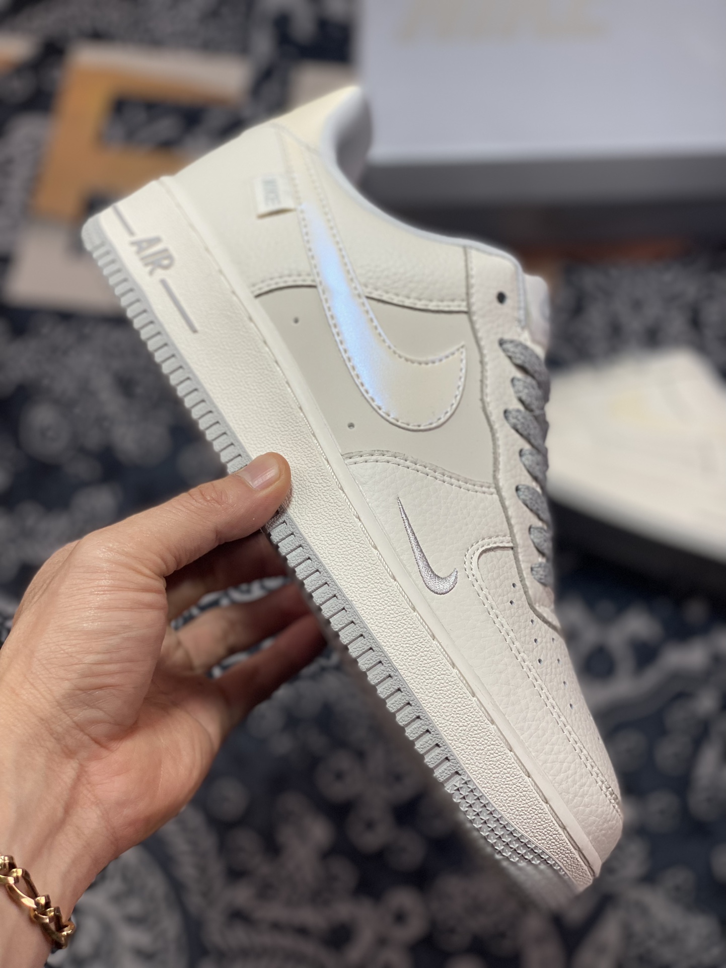Nike Air Force 1 '07 Low QS”Sail White/Grey Mini Swoosh”空军一号DD9915-611