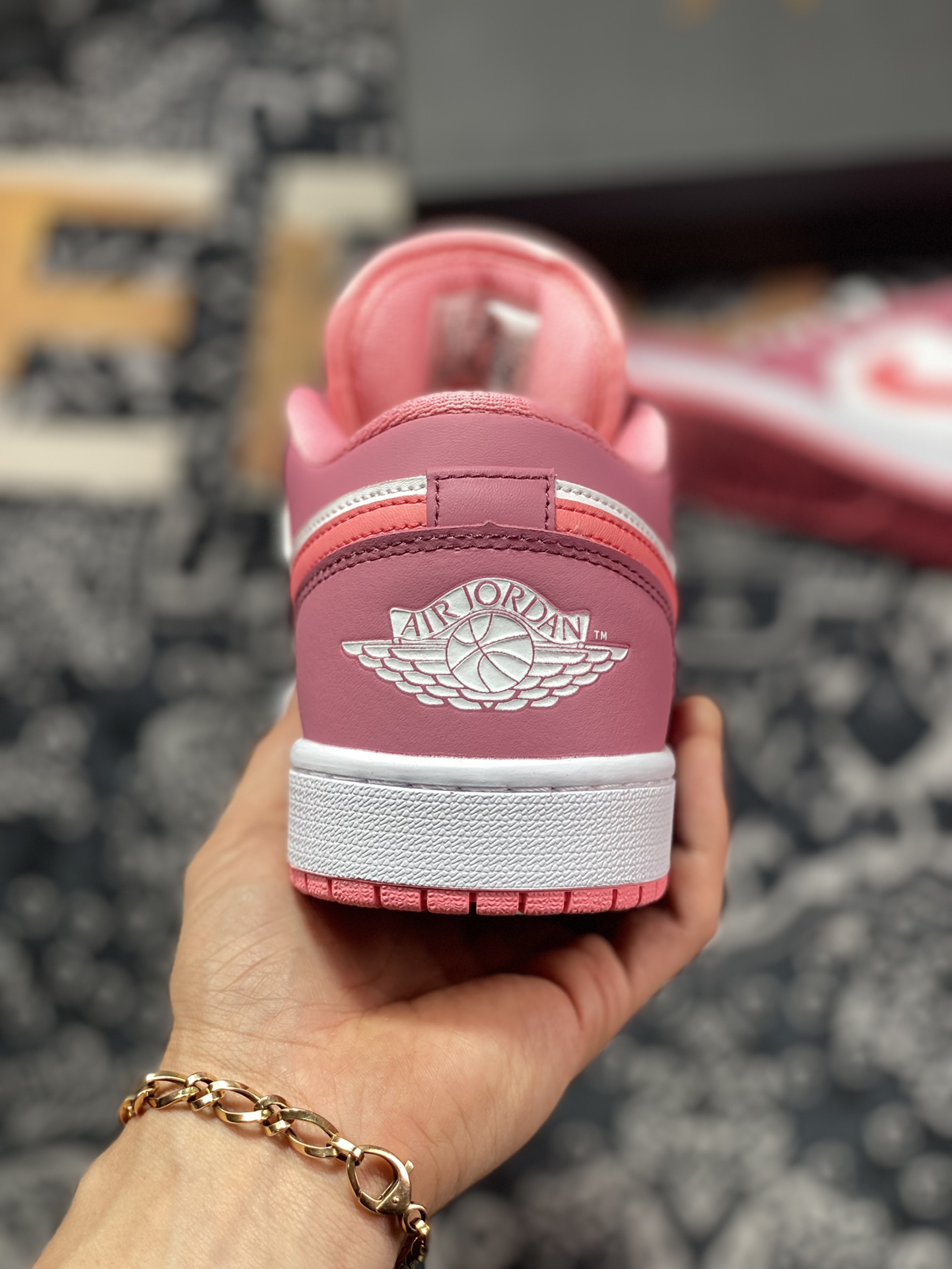 Air Jordan 1 Low 粉白 官方同步新色 553560-616