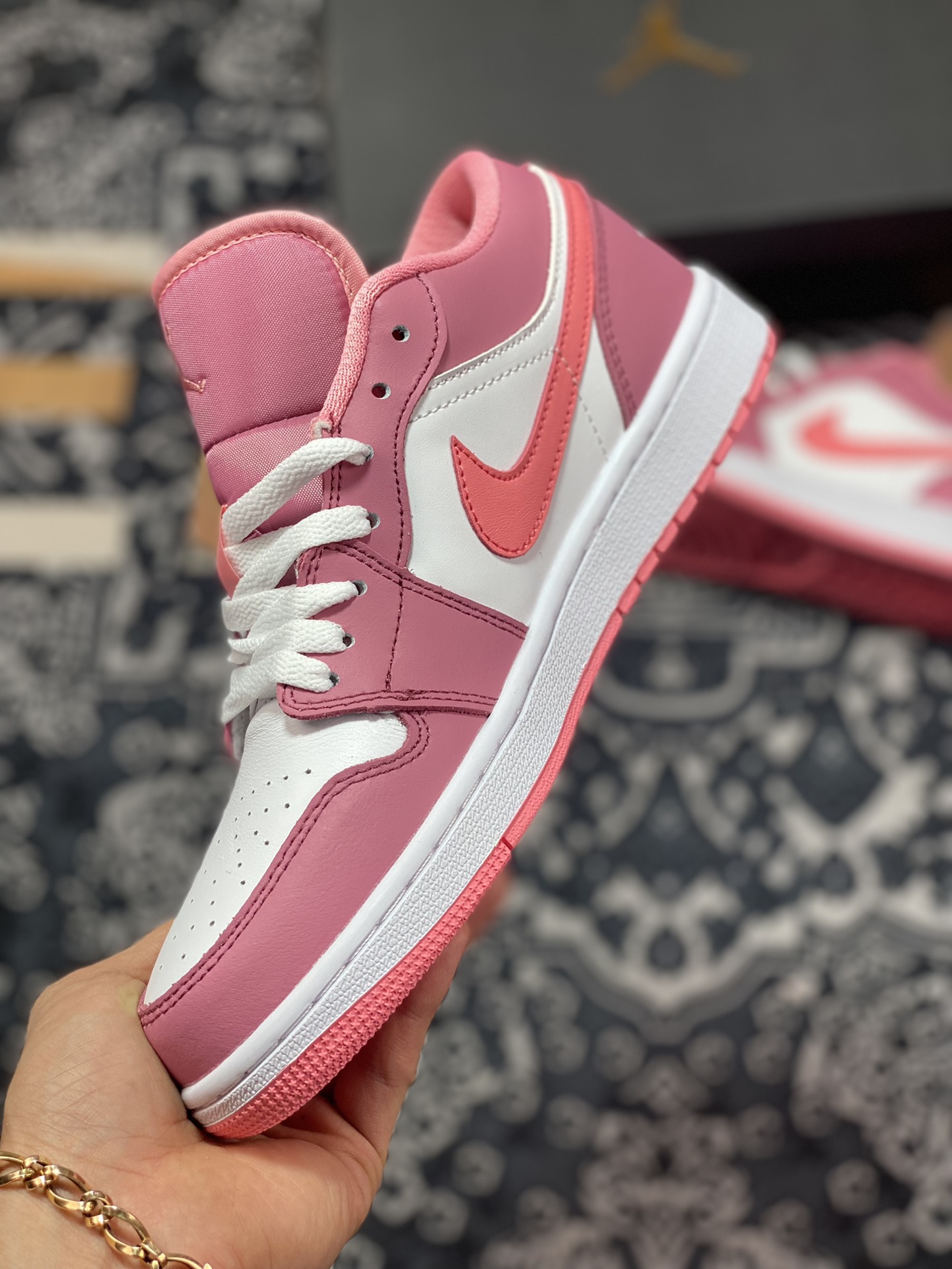 Air Jordan 1 Low 粉白 官方同步新色 553560-616
