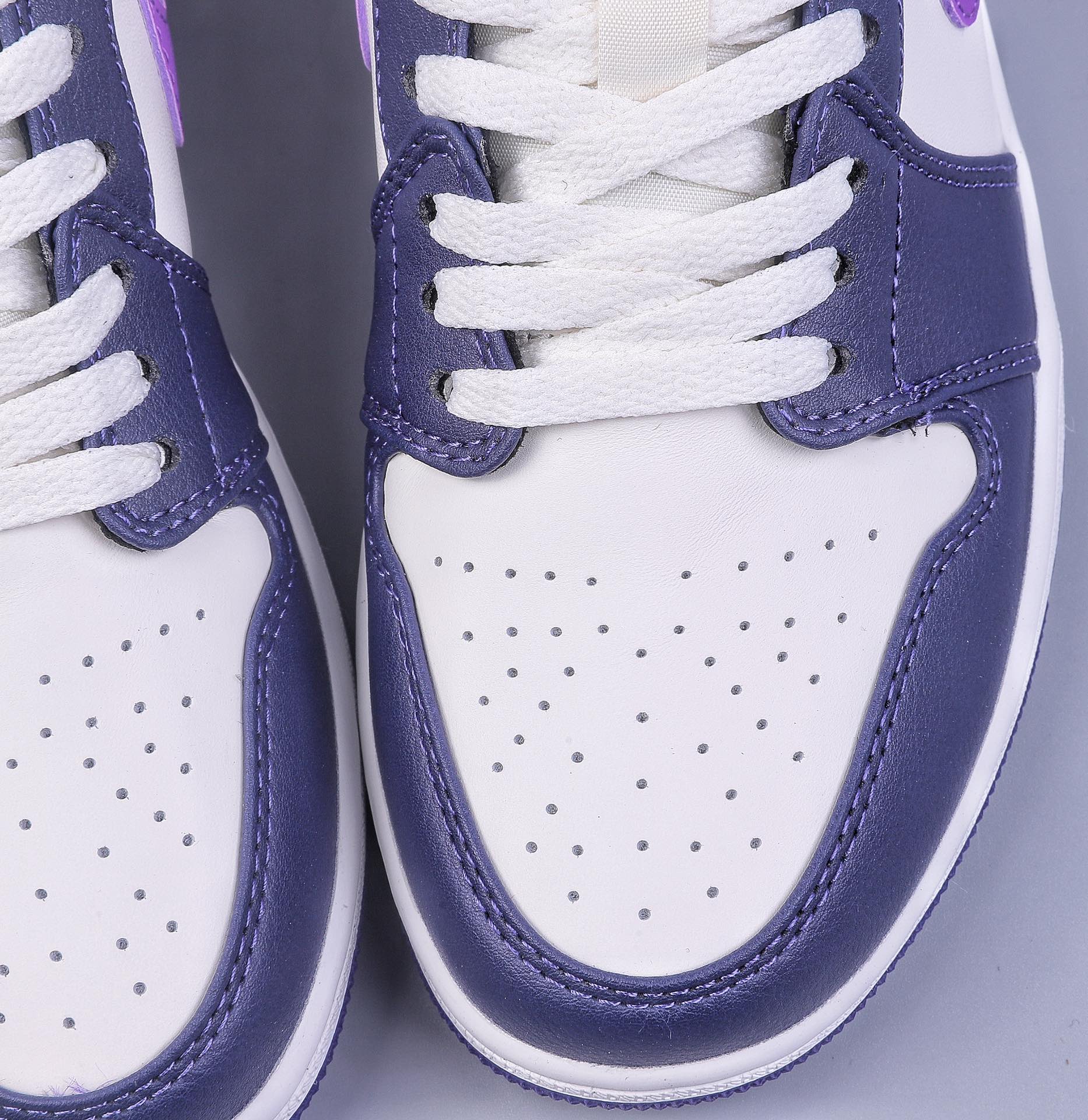 200 Air Jordan 1 Low AJ1 乔1白紫色 文化低帮休闲板鞋  DC0774-502