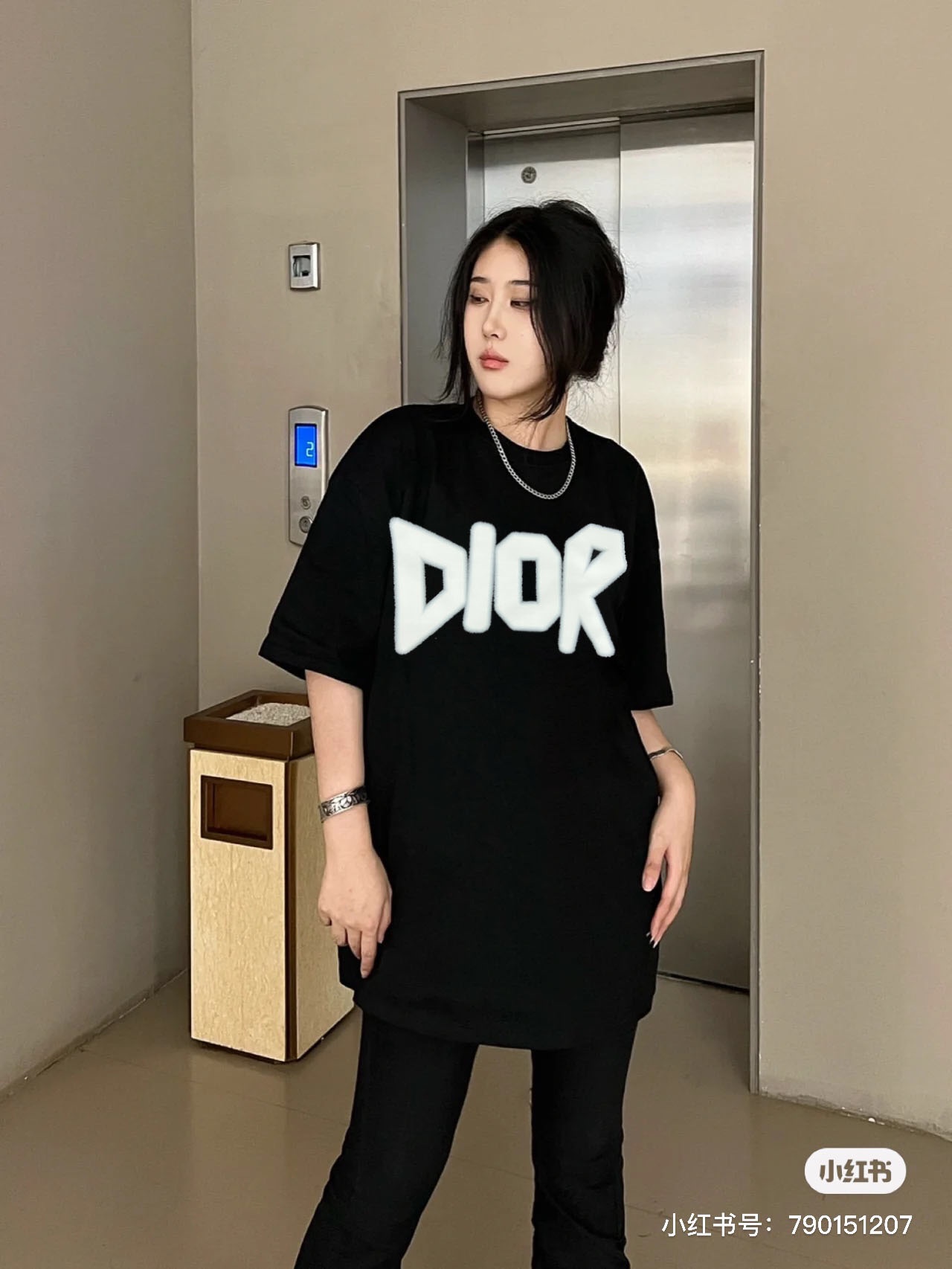 170 DIOR 2023 春夏最新 手绘 字母短袖 xs- L 黑白 明星同款