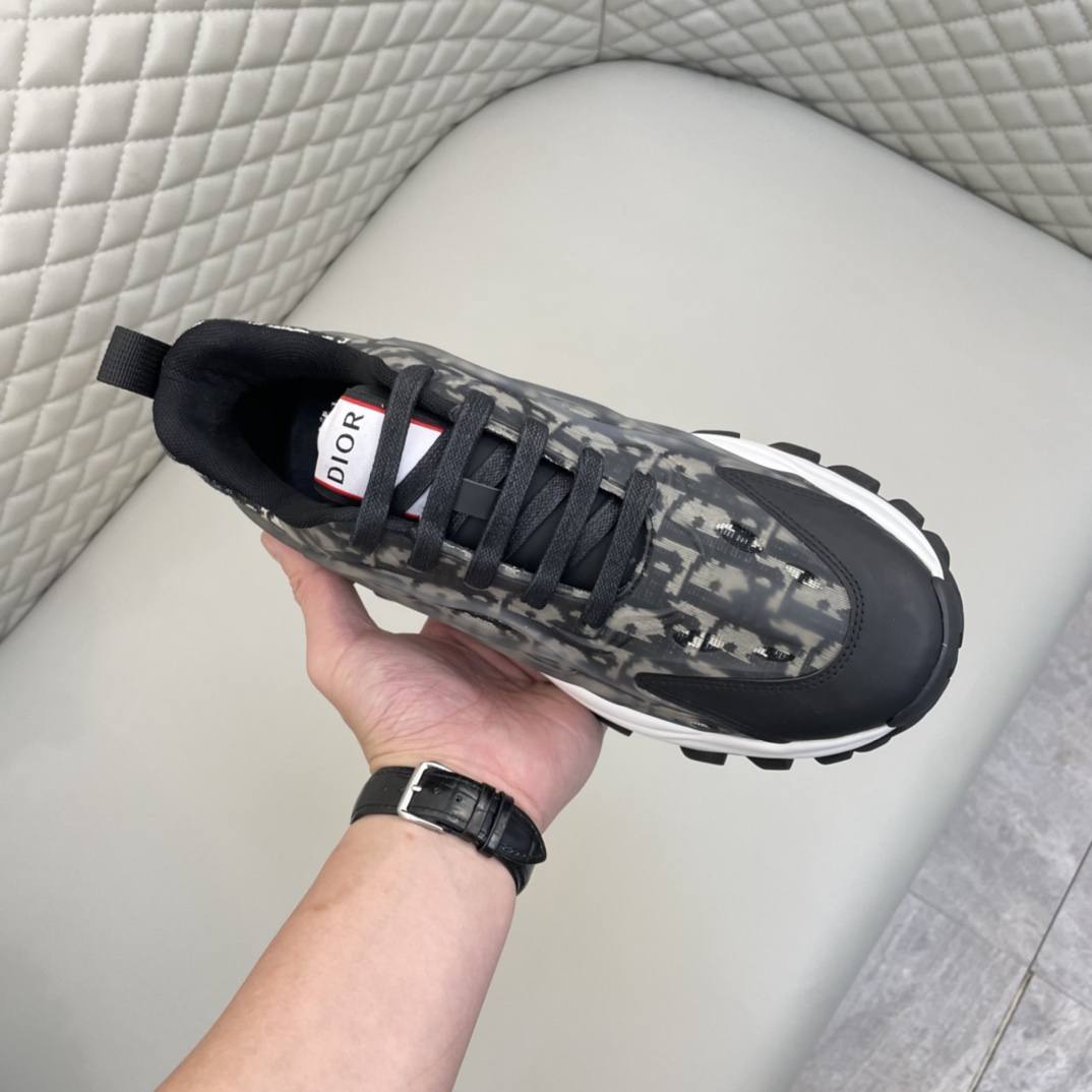 Precio de venta: P200 Marca del producto: Dio* Low-top Sneakers Talla: 38-44 (se puede personalizar 
