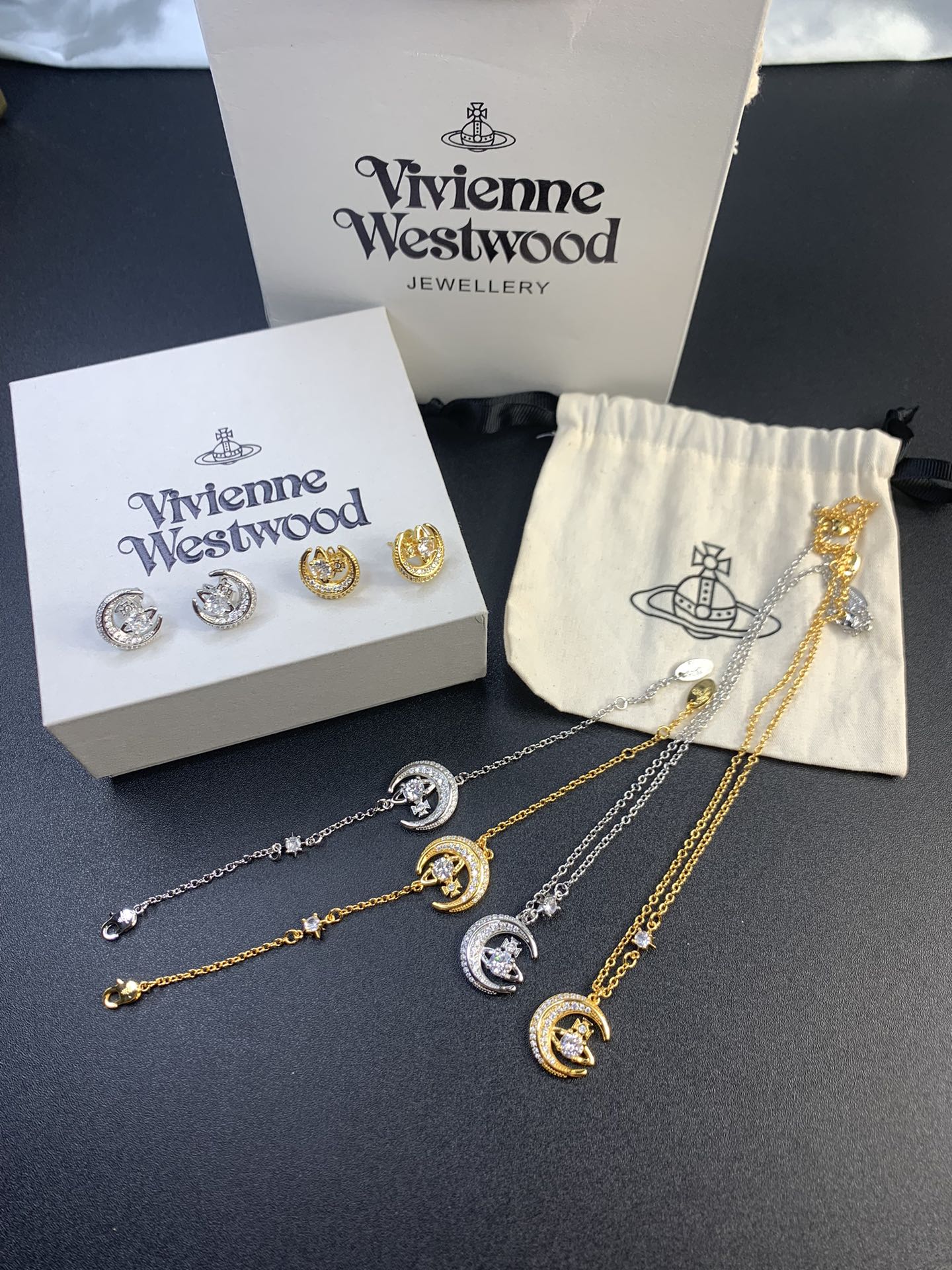 NO:103445,Queen Moon Saturn's earrings bracelet necklace gold platinum two colors, Queen Mother's necklace Queen Mother's earrings, necklace, bracelet, gold19860909西太后半月土星耳钉手链项链黄金白金二个色,西太后项链西太后耳钉,necklace,bracelet,gold,Jewelry