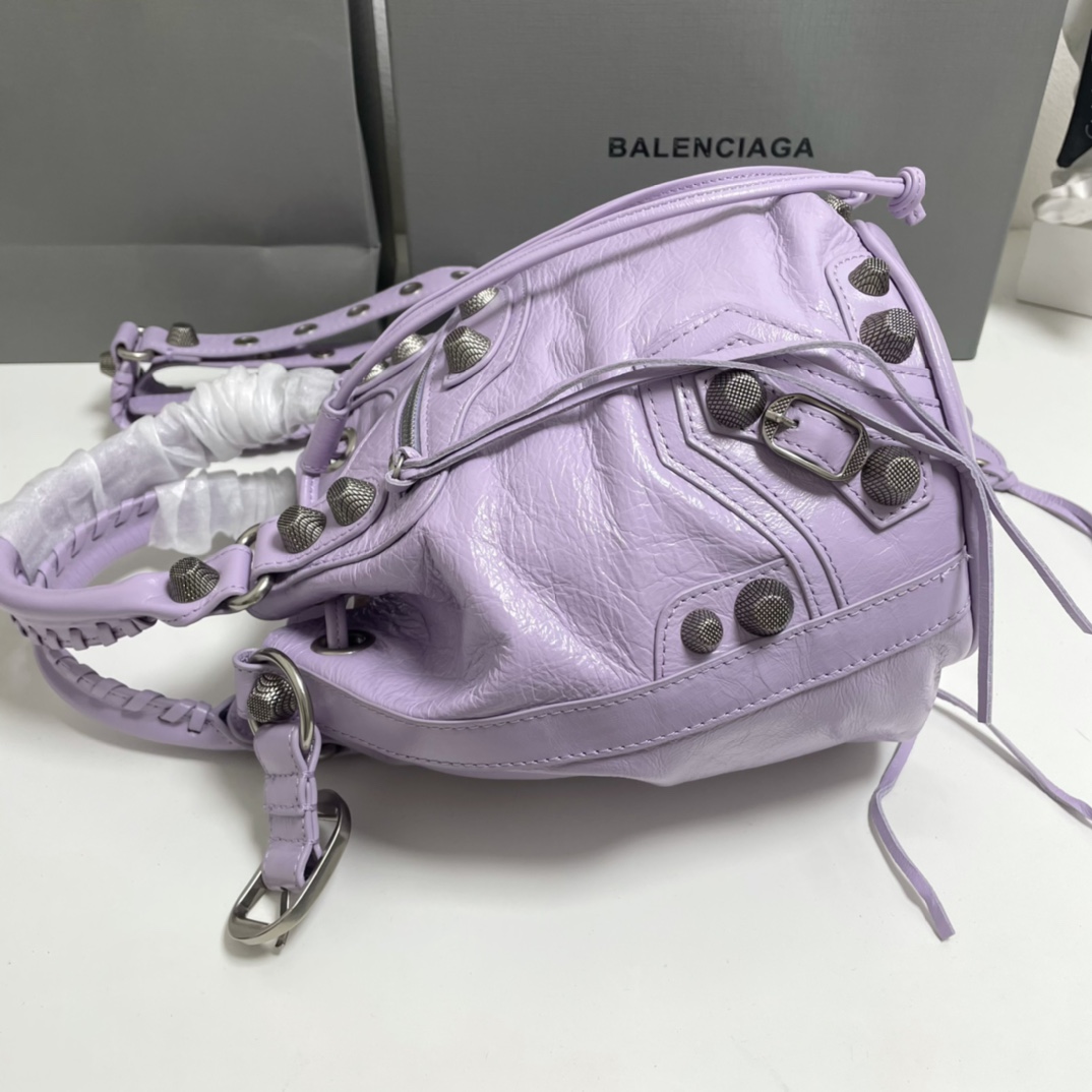 Balenciaga Classic Handcrafted Luxury Leather Shoulder Bag Ref 6