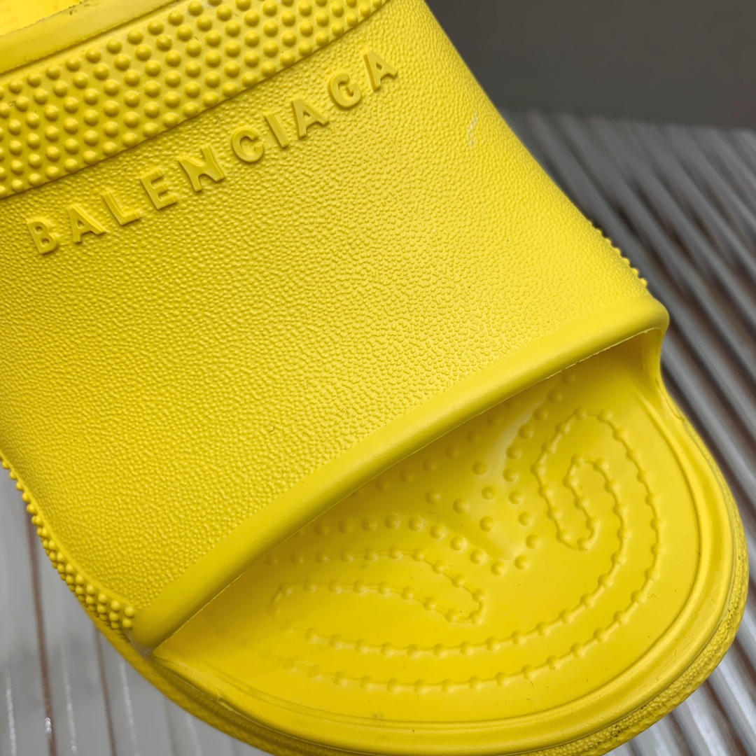 BalenciagaxCrocs联名