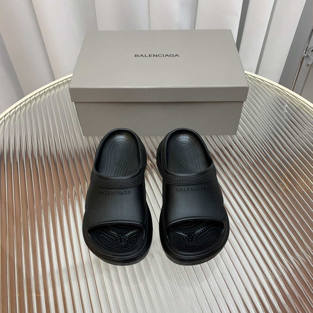 BalenciagaxCrocs联名