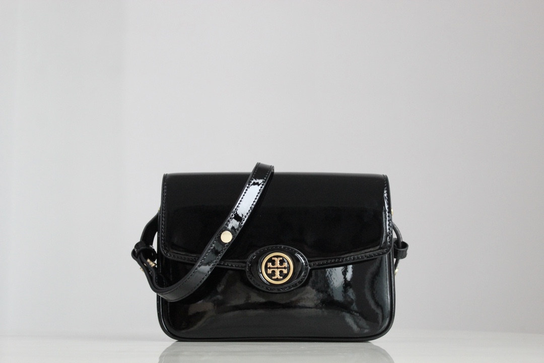 Tory Burch ～Tory Burch新款邮差盖头包