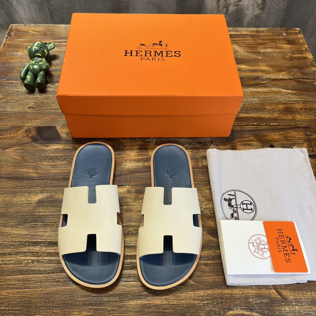 Hermès H家2023s新款男凉拖爱马仕Hermes 喜欢二舅姥爷拖鞋的一定不能错过这款拖鞋，好穿百搭又