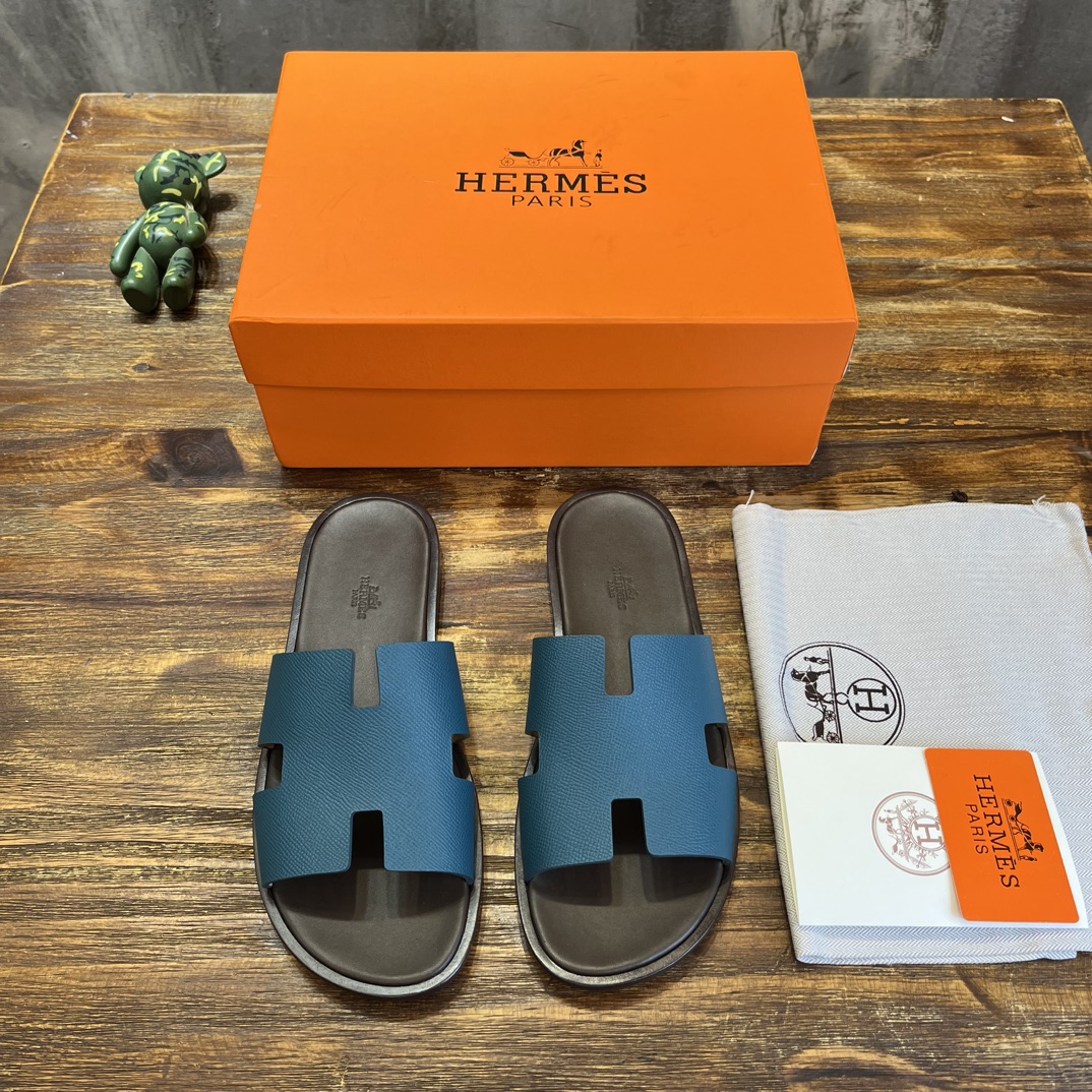Hermès H家2023s新款男凉拖爱马仕Hermes 喜欢二舅姥爷拖鞋的一定不能错过这款拖鞋，好穿百搭又