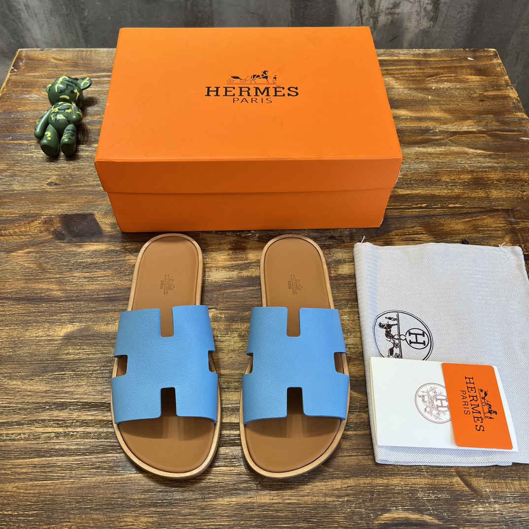 Hermès H家2023s新款男凉拖爱马仕Hermes 喜欢二舅姥爷拖鞋的一定不能错过这款拖鞋，好穿百搭又