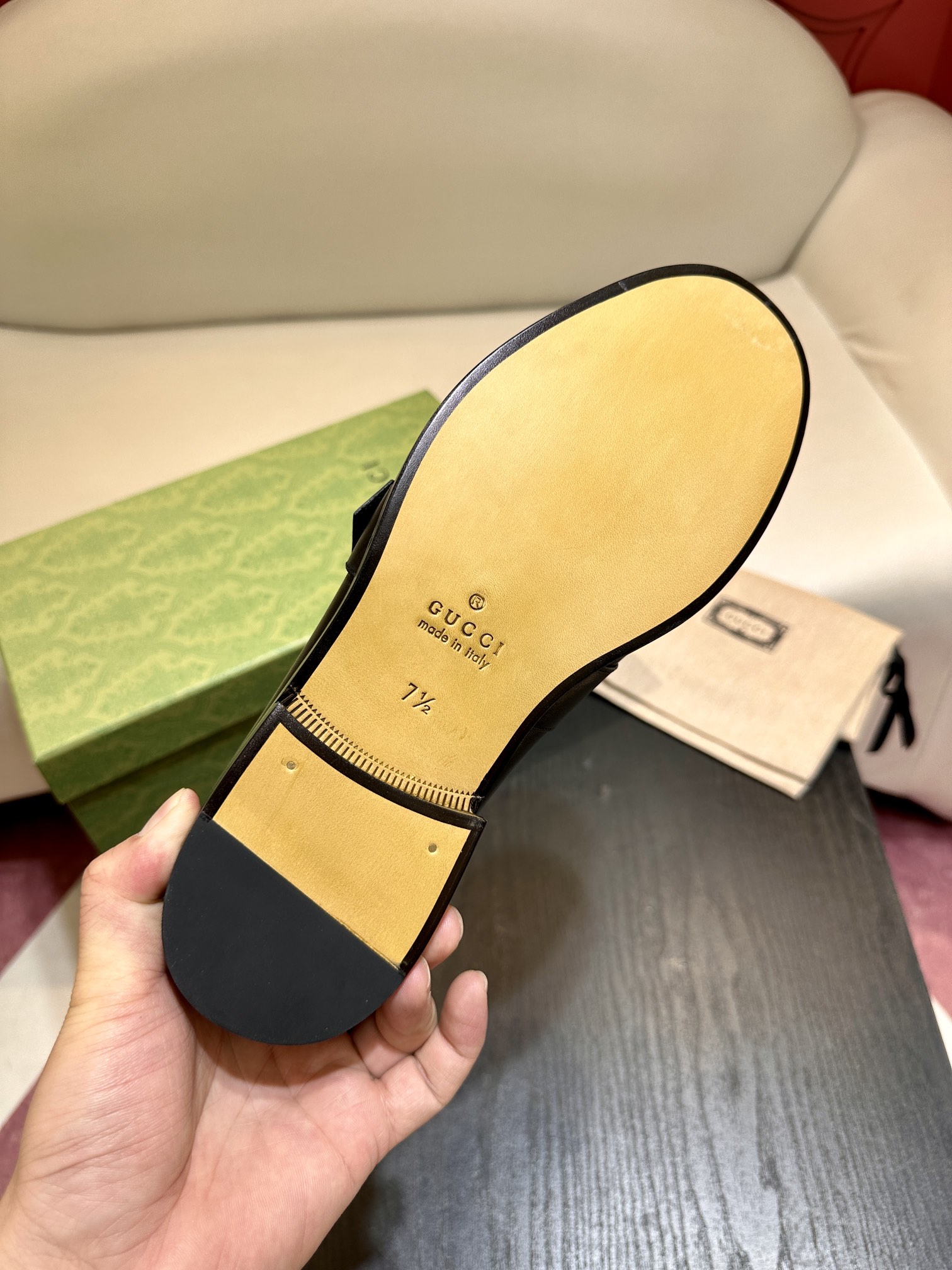 Gucci深緑レザー楽福靴 - 互扣式双Gマークの幾何学模様