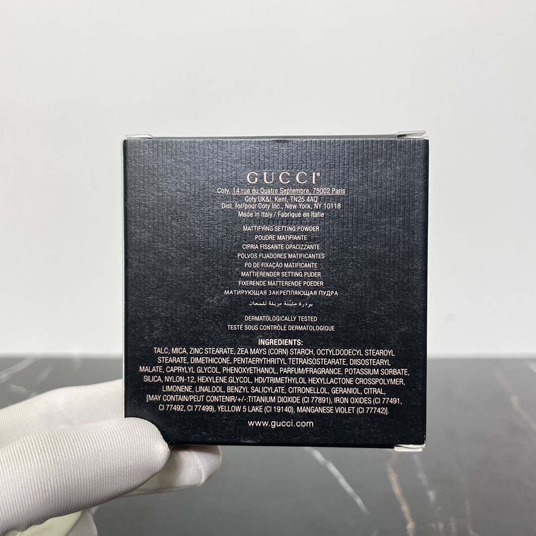 Gucci Poudre De Beauté Mat Naturel Face Powder - Luxurious Matte Finish 3 i1680611426 2745 1