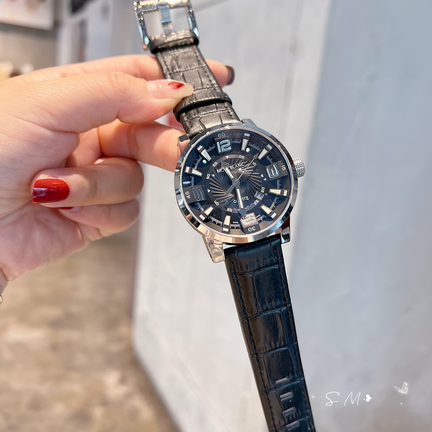 Montblanc Multifunctional Wristwatch: Fine Design, Premium Materials, Versatile for Business and Leisure. - 图片 3