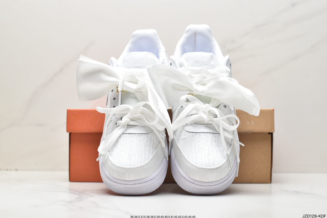 耐克Nike Wmns Air Force 1 '07 LX Low”Triple White”空军一号DV4244-111