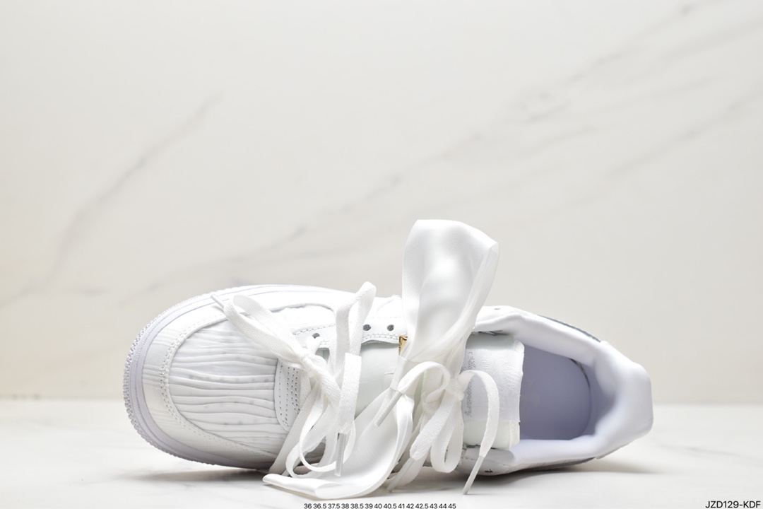 耐克Nike Wmns Air Force 1 '07 LX Low”Triple White”空军一号DV4244-111