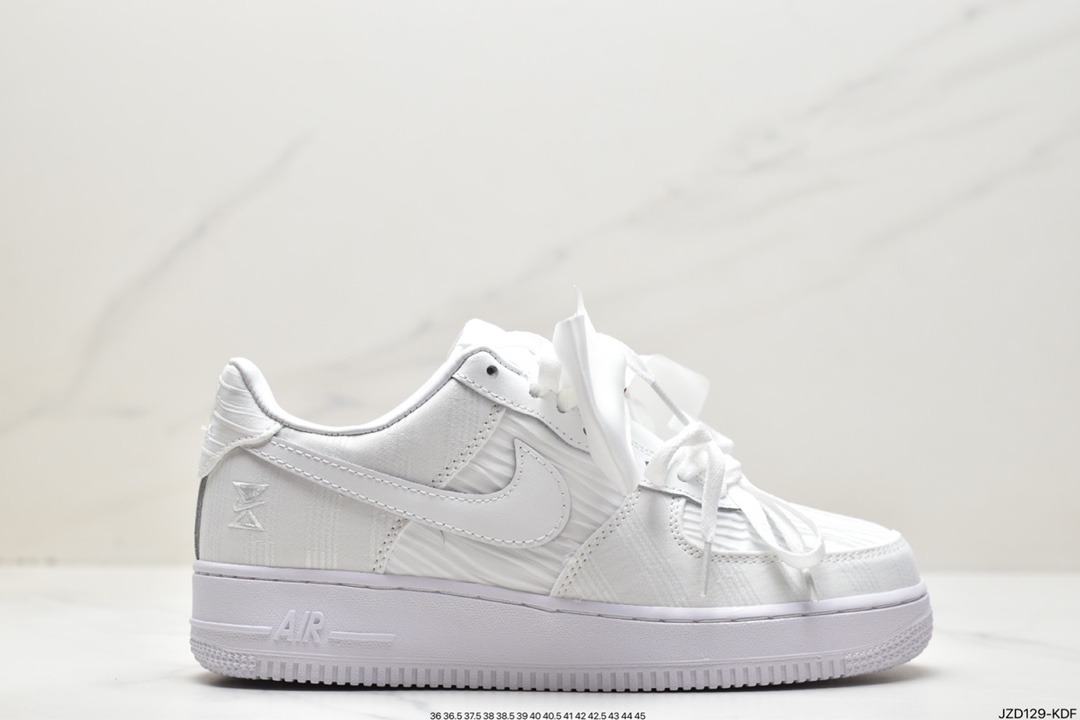 耐克Nike Wmns Air Force 1 ’07 LX Low”Triple White”空军一号DV4244-111