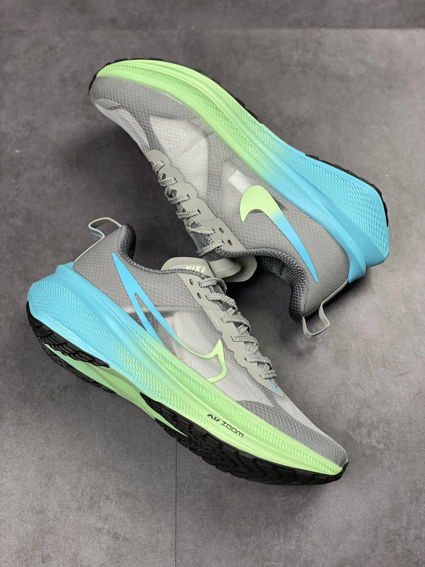 170 Nike Air Zoom Viale 维亚尔系列运动跑鞋 CW7358-890