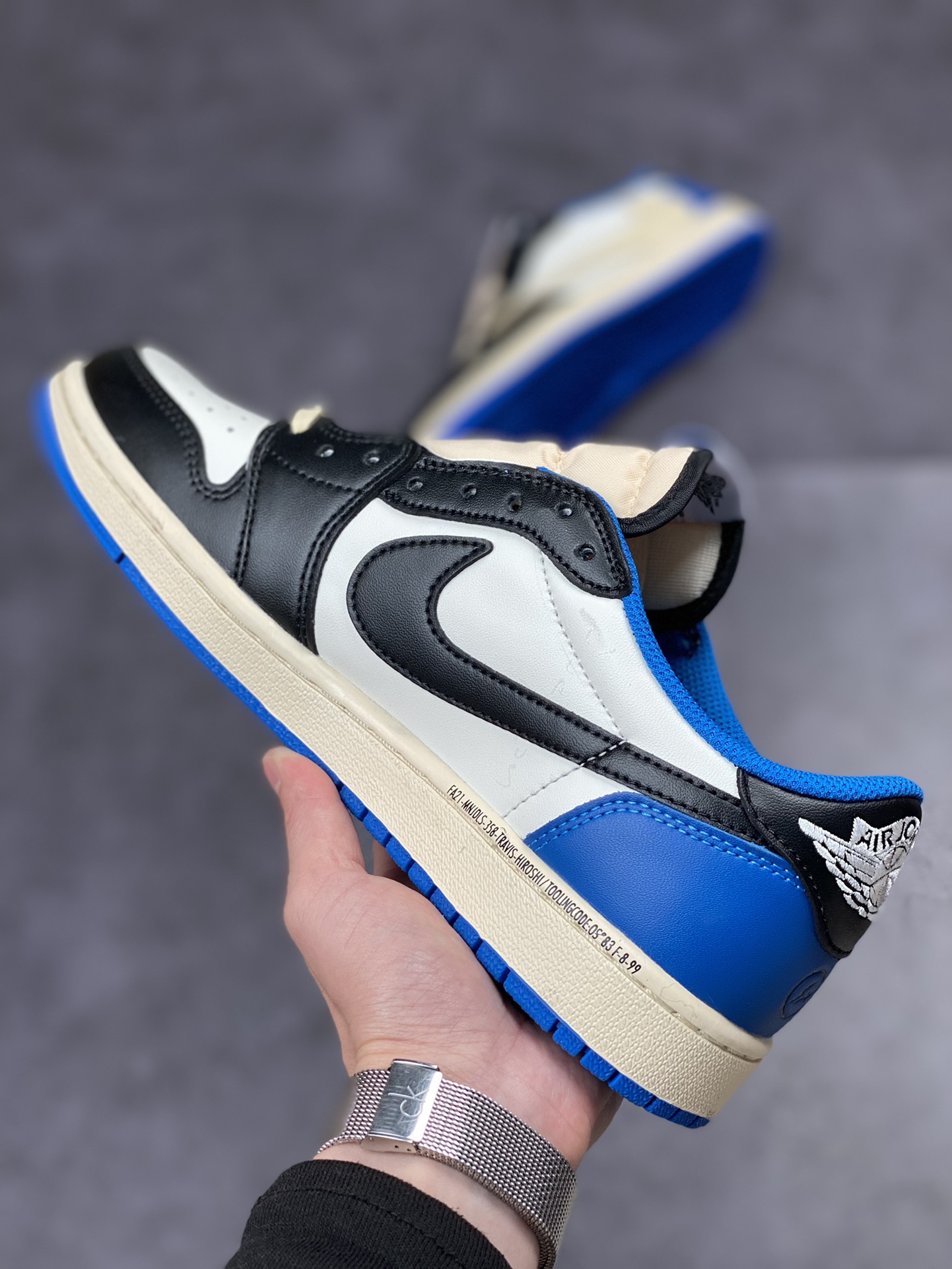200 Fragment x Travis Scott x Air Jordan 1 Low 三方联名