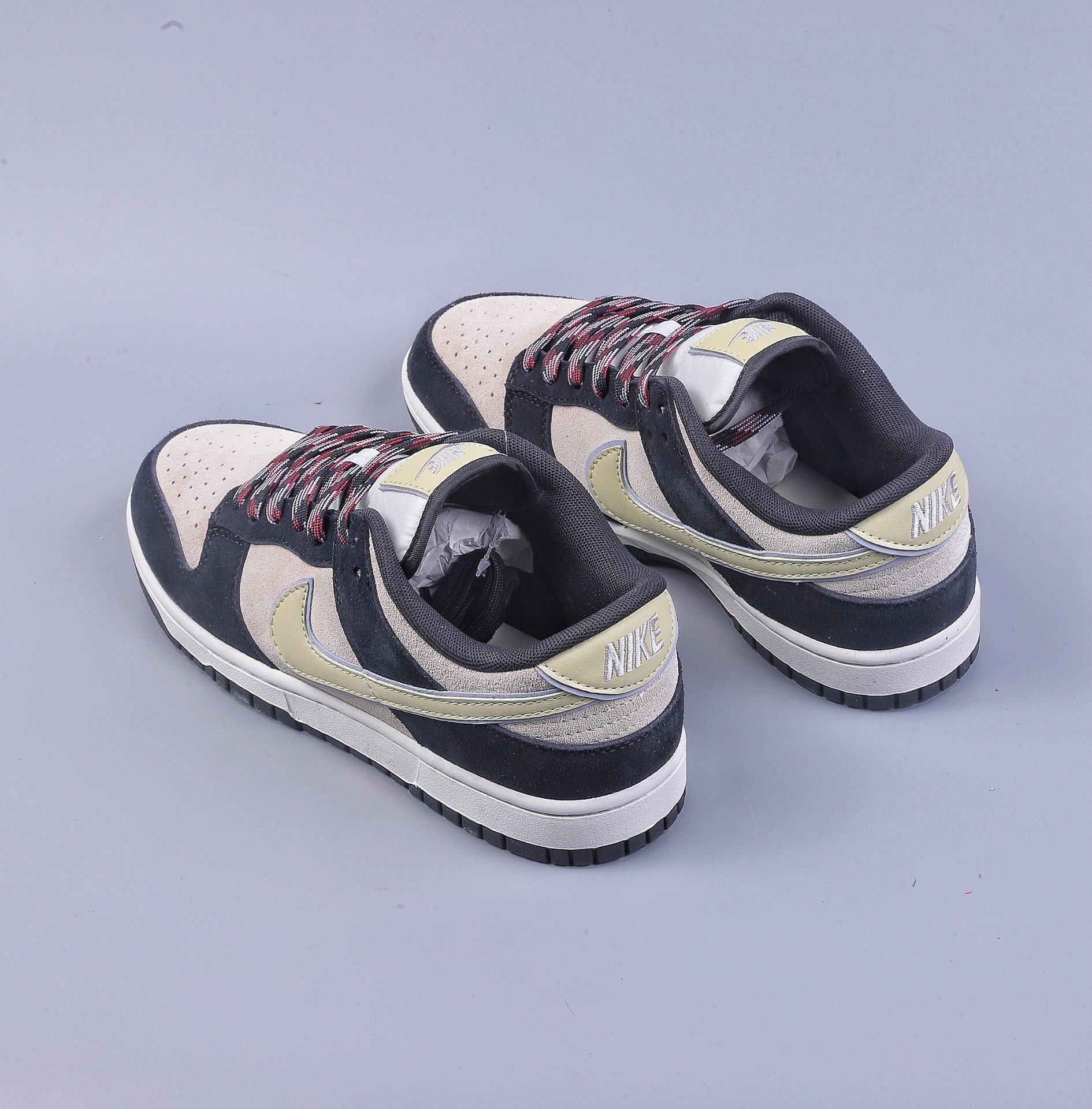 220 史诗级性价比Nike Dunk SB Low 黑灰配色 DV3054-001