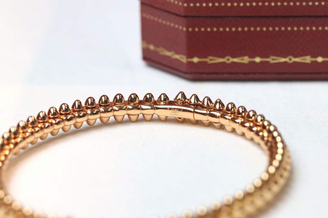 Cartier Clash de Cartier系玩列转跃动光影
