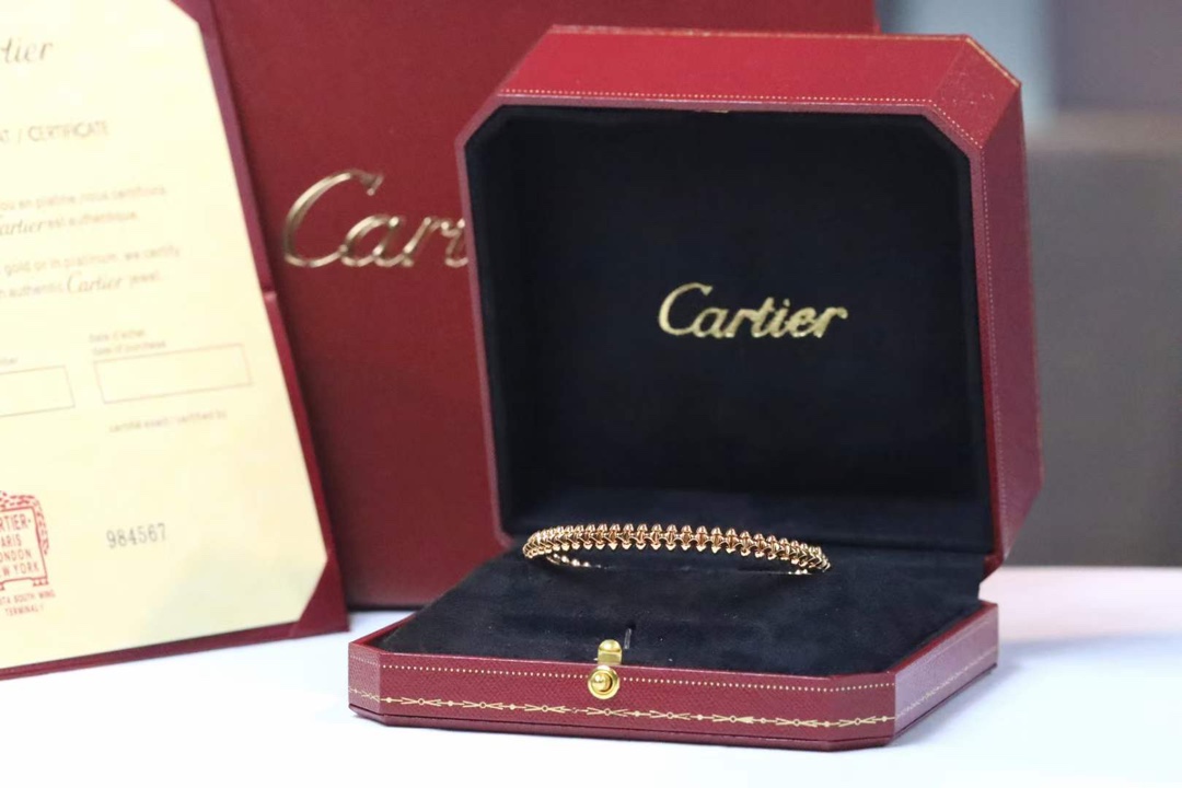 Cartier Clash de Cartier系玩列转跃动光影