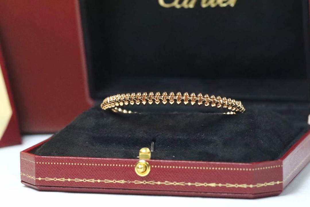 Cartier Clash de Cartier系玩列转跃动光影