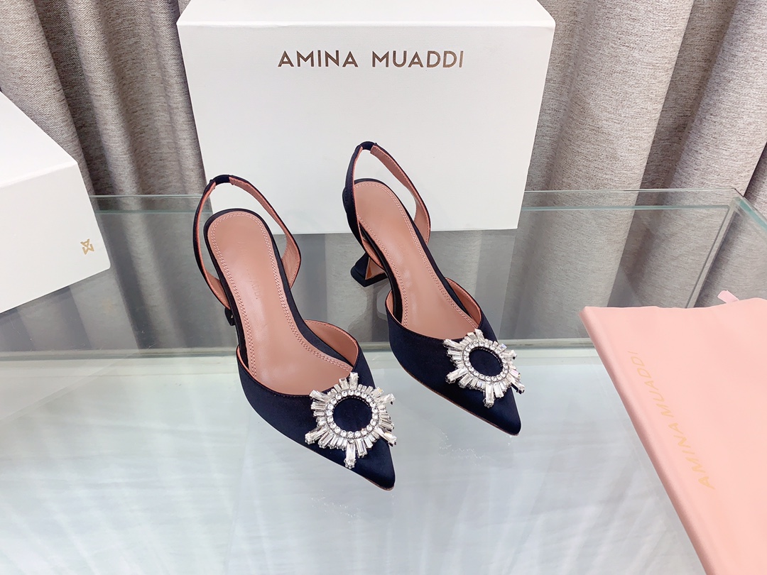 NO:240379,Amina Muaddi Spring and summer new diamond buckle sandals, fashionable and versatile, summer essentials, there are 3 types of decorative sun buckles, leaf buckles, square buckles, silk fabric, imported lambskin footbeds, imported Italian leather sole with injection molding and non-slip heel height 8cm/10cm size35-39 (34, 40, 41, 42 custom-made, non-return and exchange), high heels, sandals, high heels, sheepskin, real silk, Leather soles19860909Amina Muaddi 春夏新款钻扣凉鞋,时尚百搭 夏日必备款 有3种饰扣太阳扣、树叶扣、方扣 真丝面料,进口小羊皮垫脚,意大利进口真皮大底 带注塑防滑 跟高8cm/10cm size35-39（34 、40、41、42订制不退换）,高跟鞋,sandals,high heels,sheepskin,real silk,Leather soles,Women's Shoes