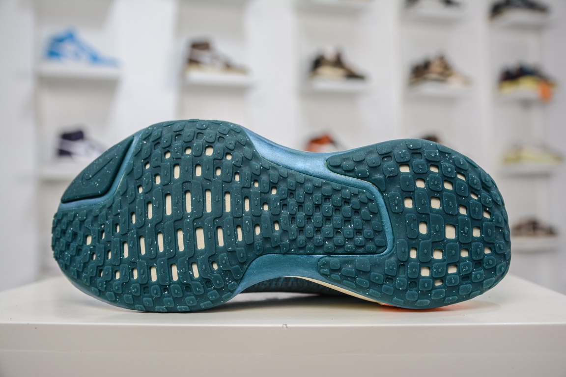 220 NIKE Zoom X Invincible Run Fk 3 马拉松机能风格运动鞋 R2615-401