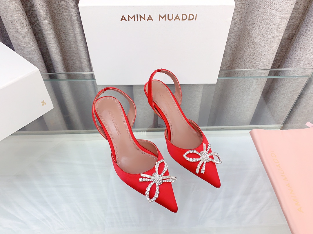 NO:240391,Amina Muaddi Spring and summer new diamond buckle sandals, fashionable and versatile, summer must-haves, there are 3 types of decorative sun buckles, leaf buckles, square buckles, silk fabrics, imported lambskin footbeds, imported Italian leather sole, injection molding and non-slip color 13 colors. Purchase Heel height 6.5cm/8.5cm size35-39 (34, 40, 41, 42 custom-made, non-return and exchange), high heels, sandals, high heels, sheepskin, real silk, Leather soles19860909Amina Muaddi 春夏新款钻扣凉鞋,时尚百搭 夏日必备款 有3种饰扣太阳扣、树叶扣、方扣 真丝面料,进口小羊皮垫脚,意大利进口真皮大底 带注塑防滑 颜色13种颜色 选购 跟高6.5cm/8.5cm size35-39（34 、40、41、42订制不退换）,高跟鞋,sandals,high heels,sheepskin,real silk,Leather soles,Women's Shoes