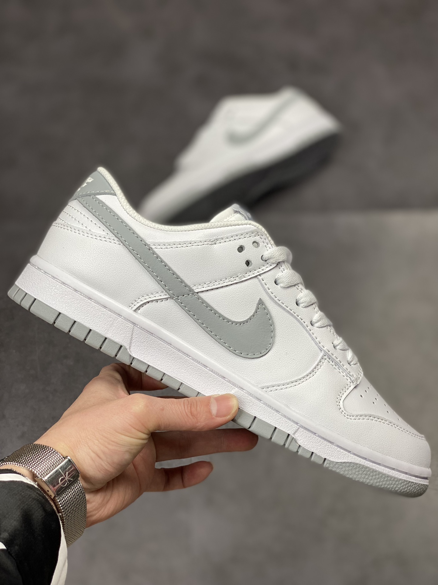 NIKE SB Dunk Low white gray cost-effective ceiling DH9765-102