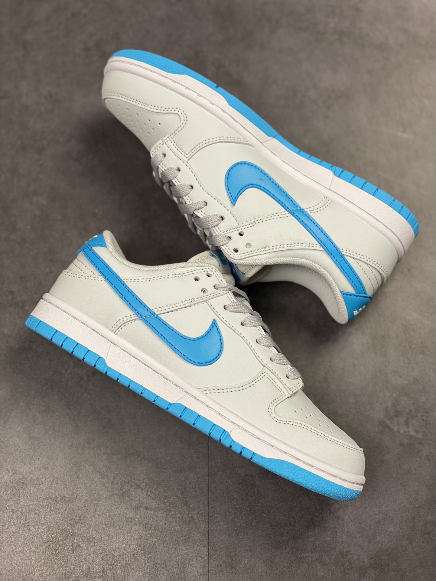 200 NIKE SB Dunk Low 蓝灰色DV0831-001