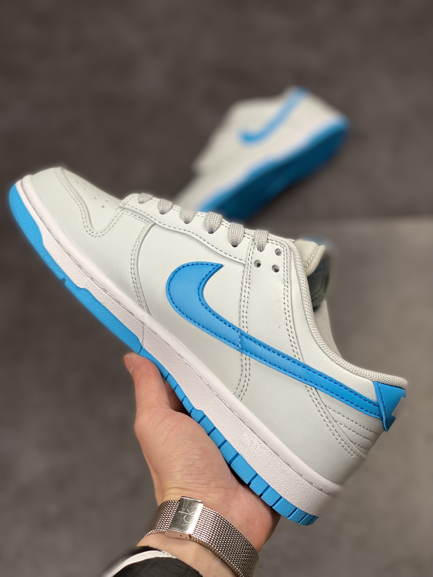 200 NIKE SB Dunk Low 蓝灰色DV0831-001