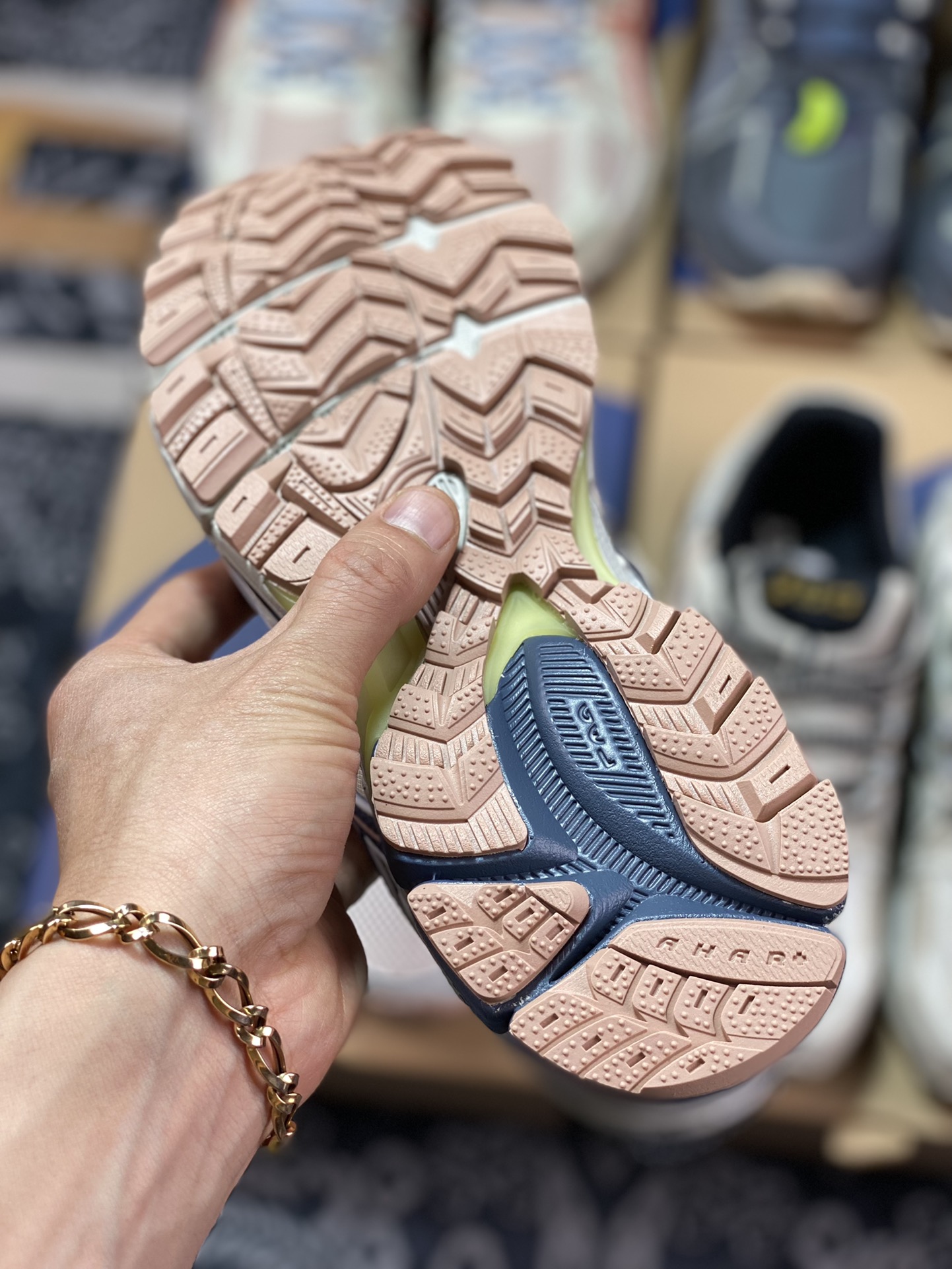 200  原装级别Asics Gel-Kahana 8 系列 浅灰 亚瑟士经典户外跑鞋 1011B109-023