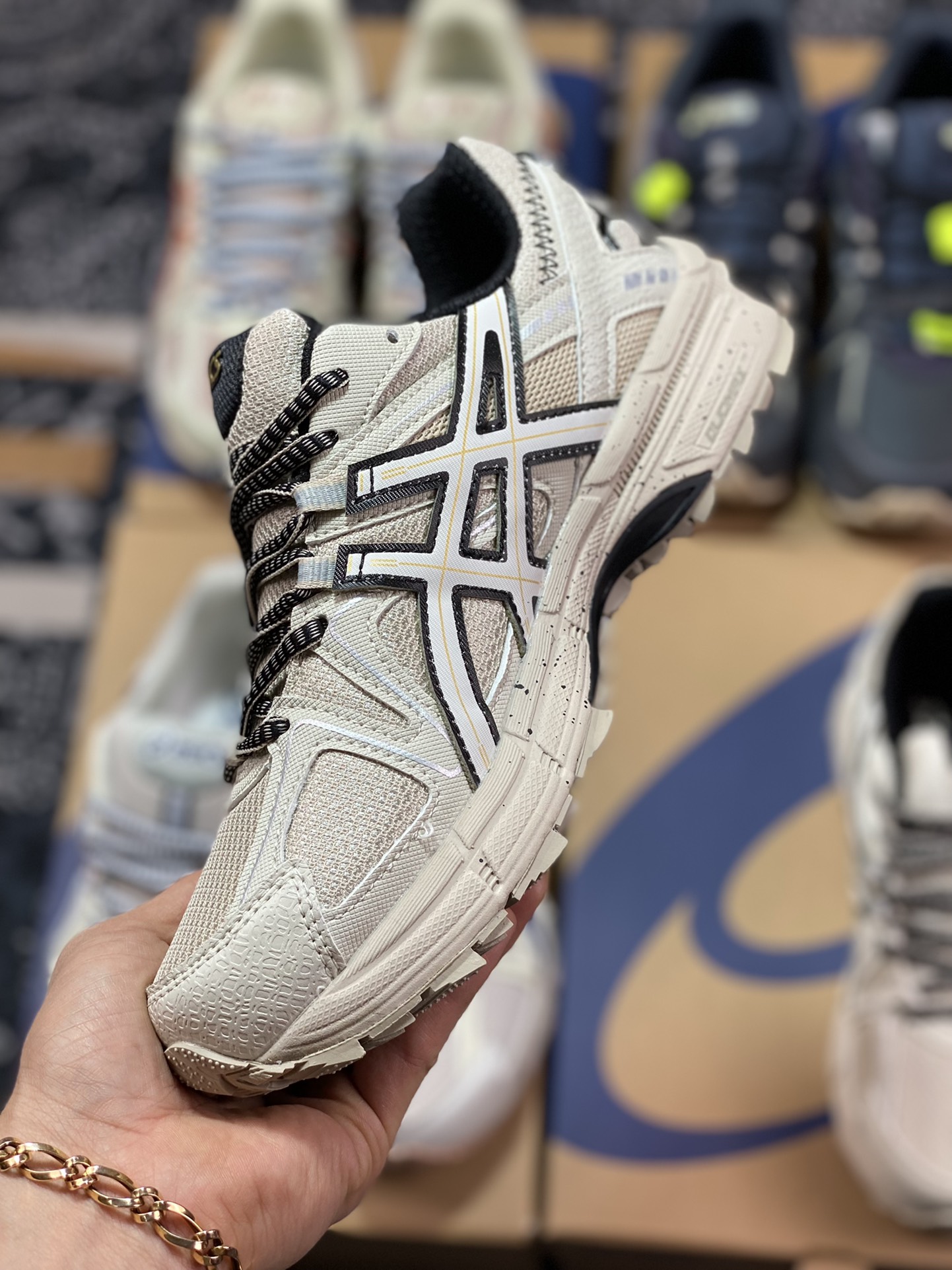 200  原装级别 Asics Gel-Kahana 8 系列 卡其 亚瑟士经典户外跑鞋 1011B109-201