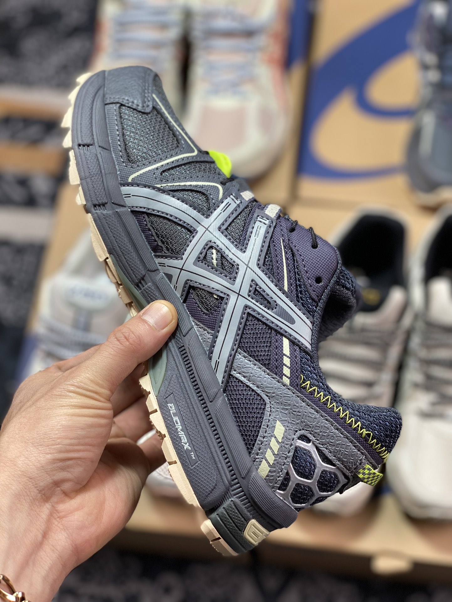 200  原装级别Asics Gel-Kahana 8 系列 深灰 亚瑟士经典户外跑鞋1011B387-021