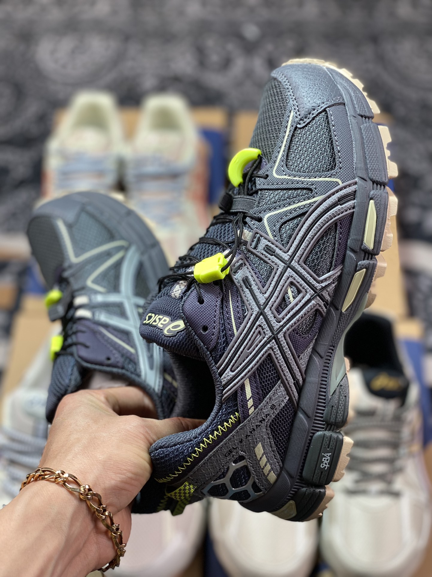 200  原装级别Asics Gel-Kahana 8 系列 深灰 亚瑟士经典户外跑鞋1011B387-021