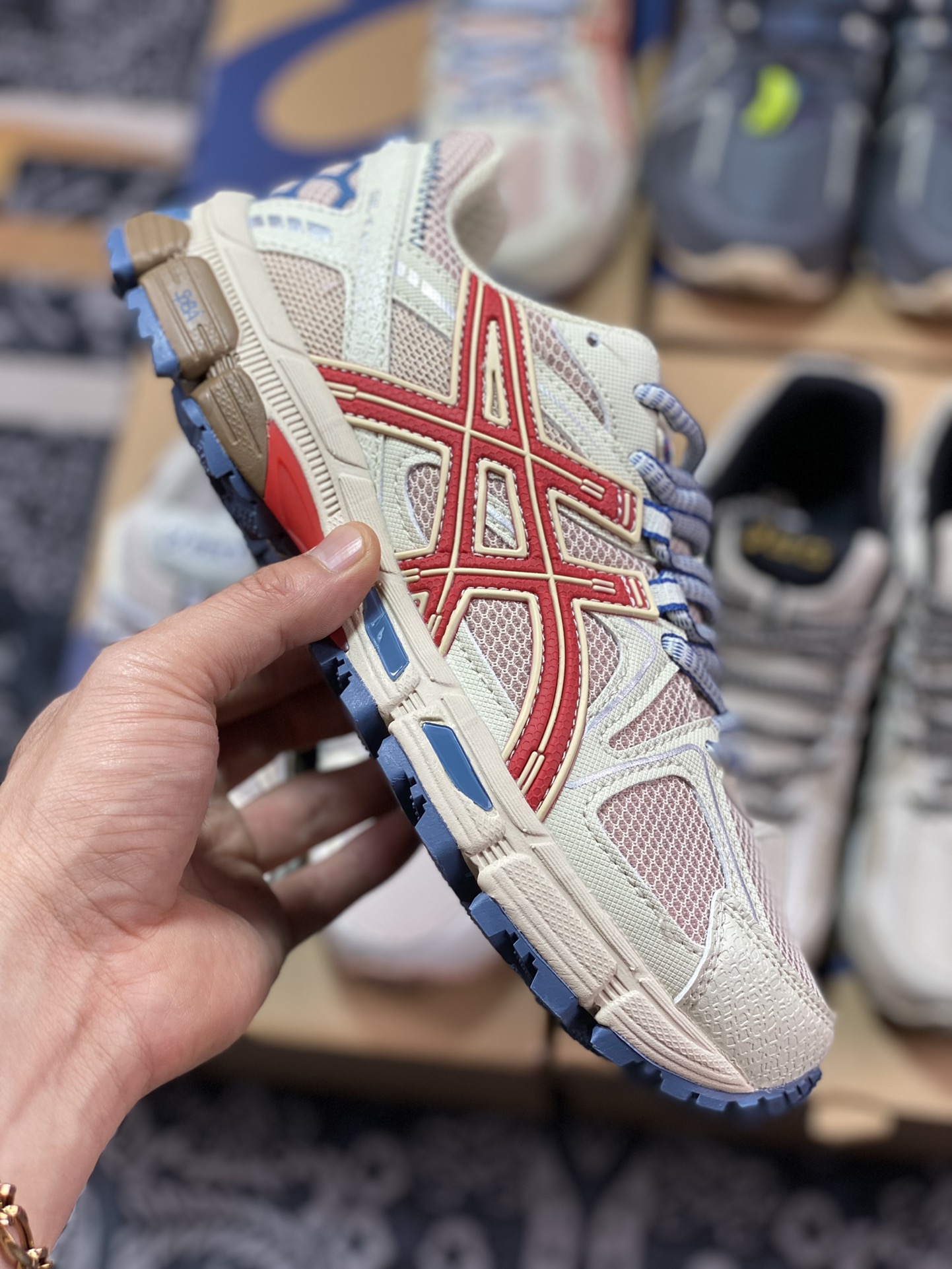 200  原装级别 Asics Gel-Kahana 8 系列 浅褐 亚瑟士经典户外跑鞋 1011B109-200