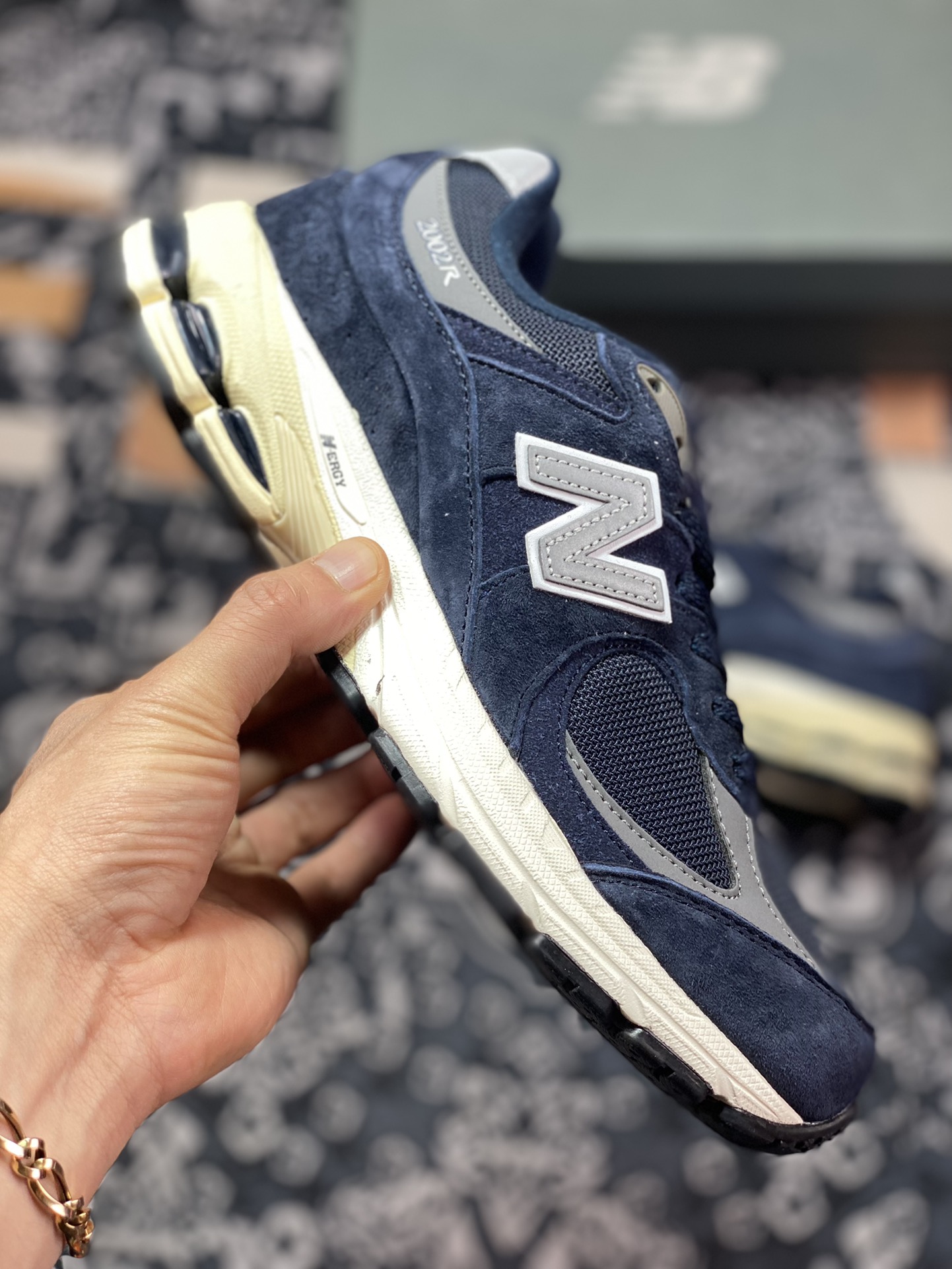 260  New Balance ML2002系列复古老爹风休闲运动慢跑鞋“海军蓝灰银”M2002RCA