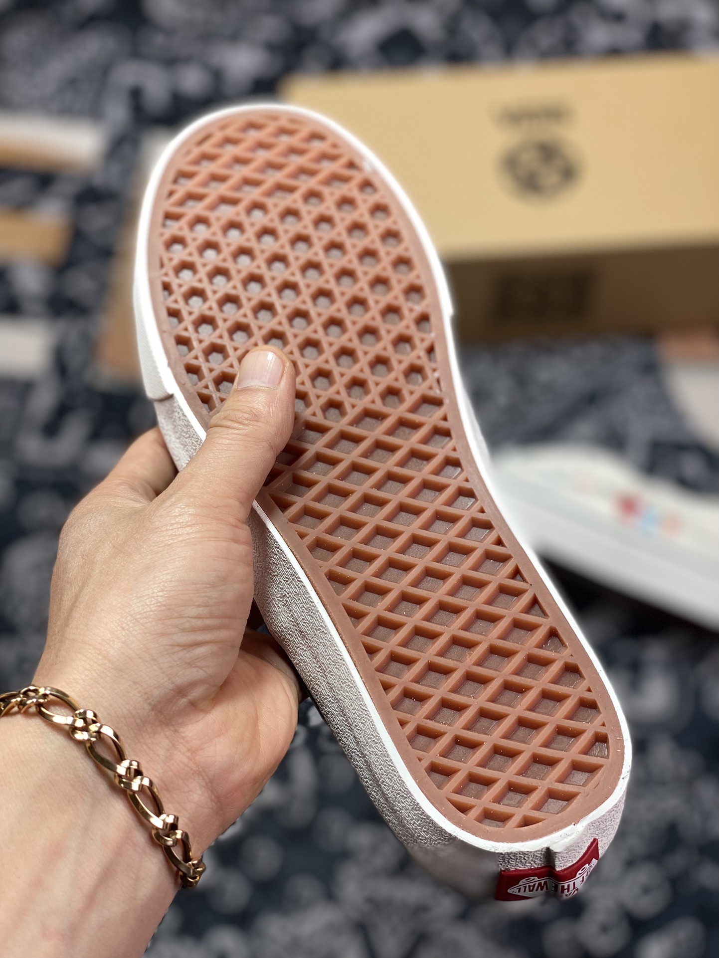 150   Vans Authentic VR3白色刺绣小花