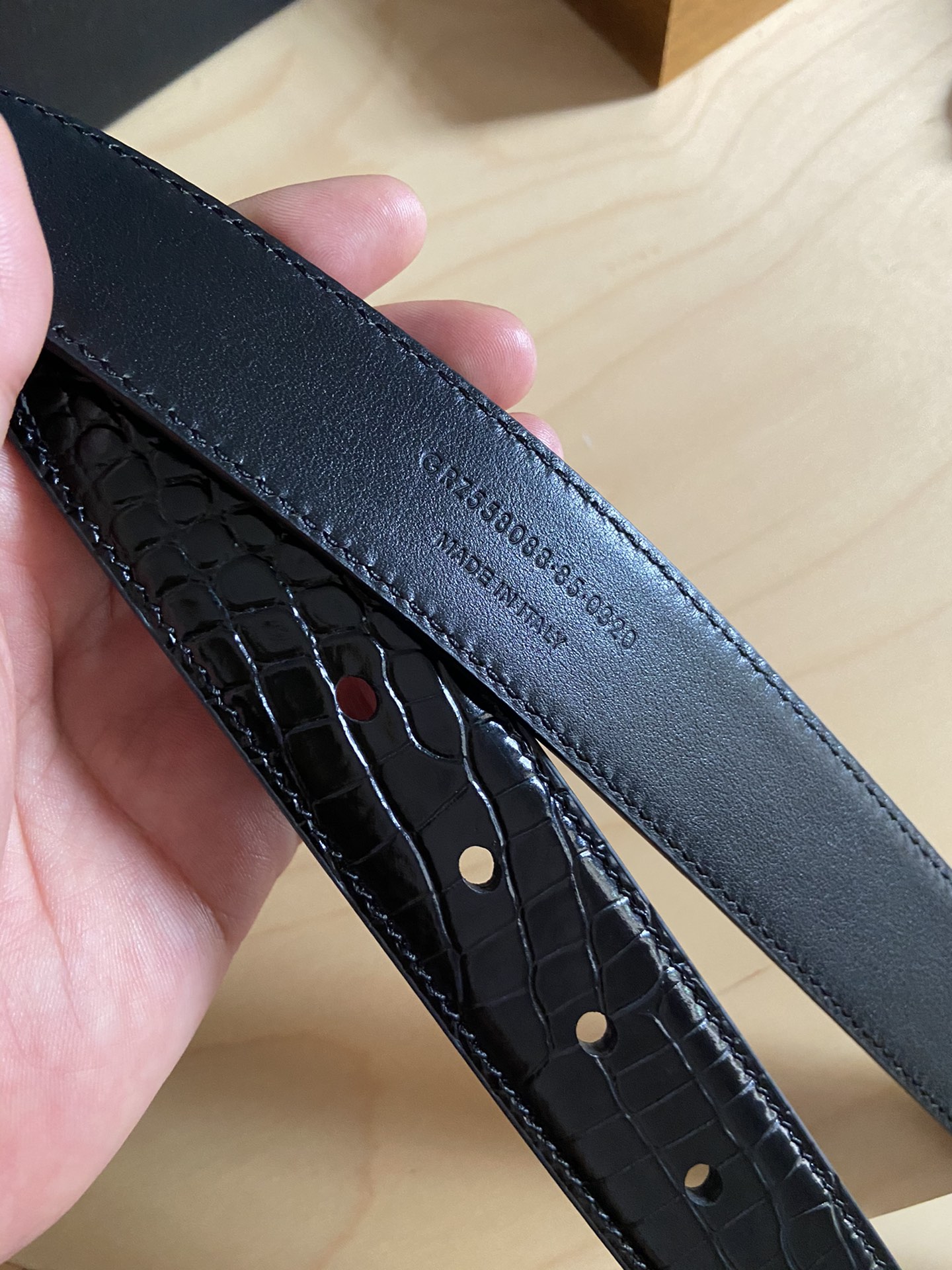 Saint Laurent 200 伊夫圣罗兰YSL 自诞生的那一刻起 就在人们心中留下了色彩缤纷 浪漫高雅的形象