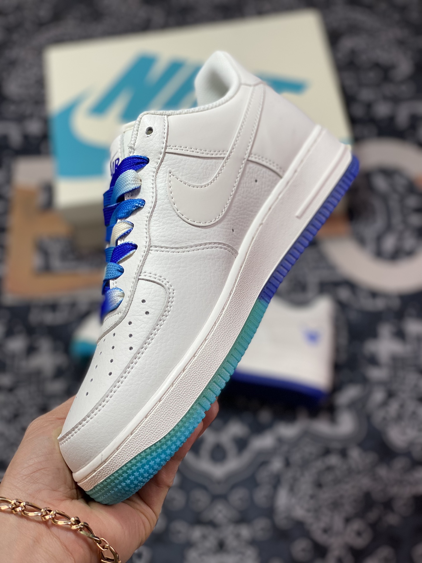 260 Nike Air Force 1’07 Low QS”Sail/Blue/Charlotte Hornets”空军一号QP5698-901